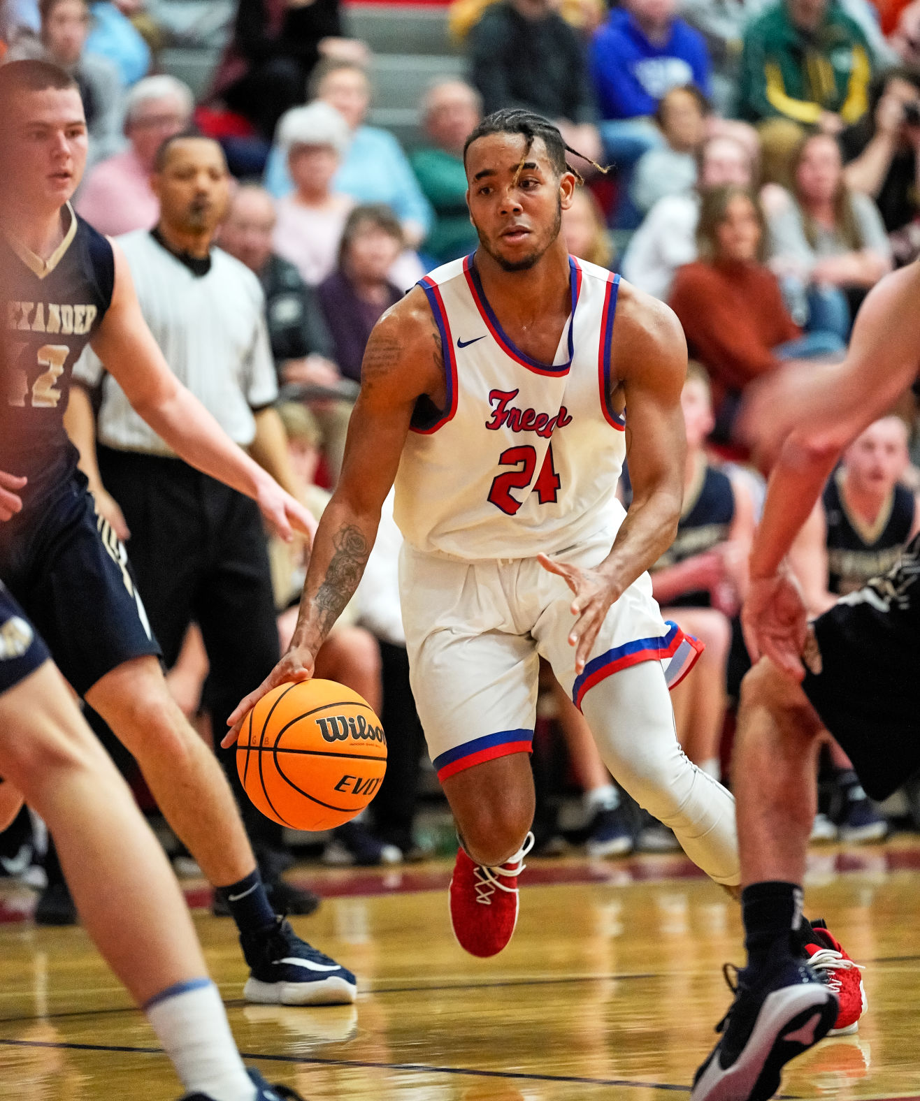 200114 FHS BBALL 17.jpg